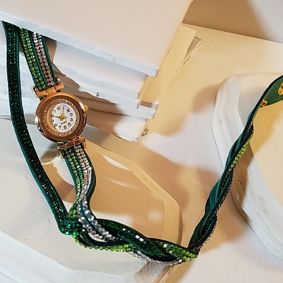 Bracelet Wrap Around Watch Green - Picture 1 of 3